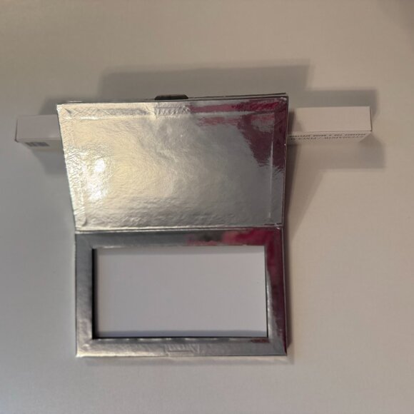 Seint Beauty Eyeshadow, Brush, & Palette Set - Picture 7 of 8